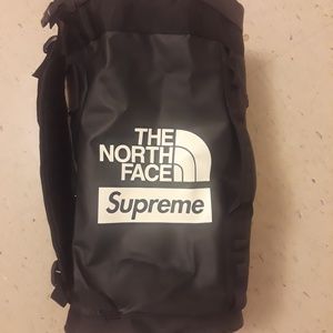 Supreme TNF Trans Antarctica Big Haul Bag